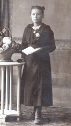 Rosa Schwarz: Konfirmation 1919 in Zazenhausen
